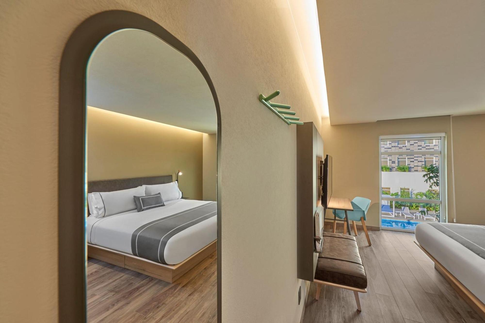 ซิตี้ เอ็กซ์เพรส พลัส กังกุน ไอโรปวยร์โต ริเวียรา Hotel แคนคูน ภายนอก รูปภาพ