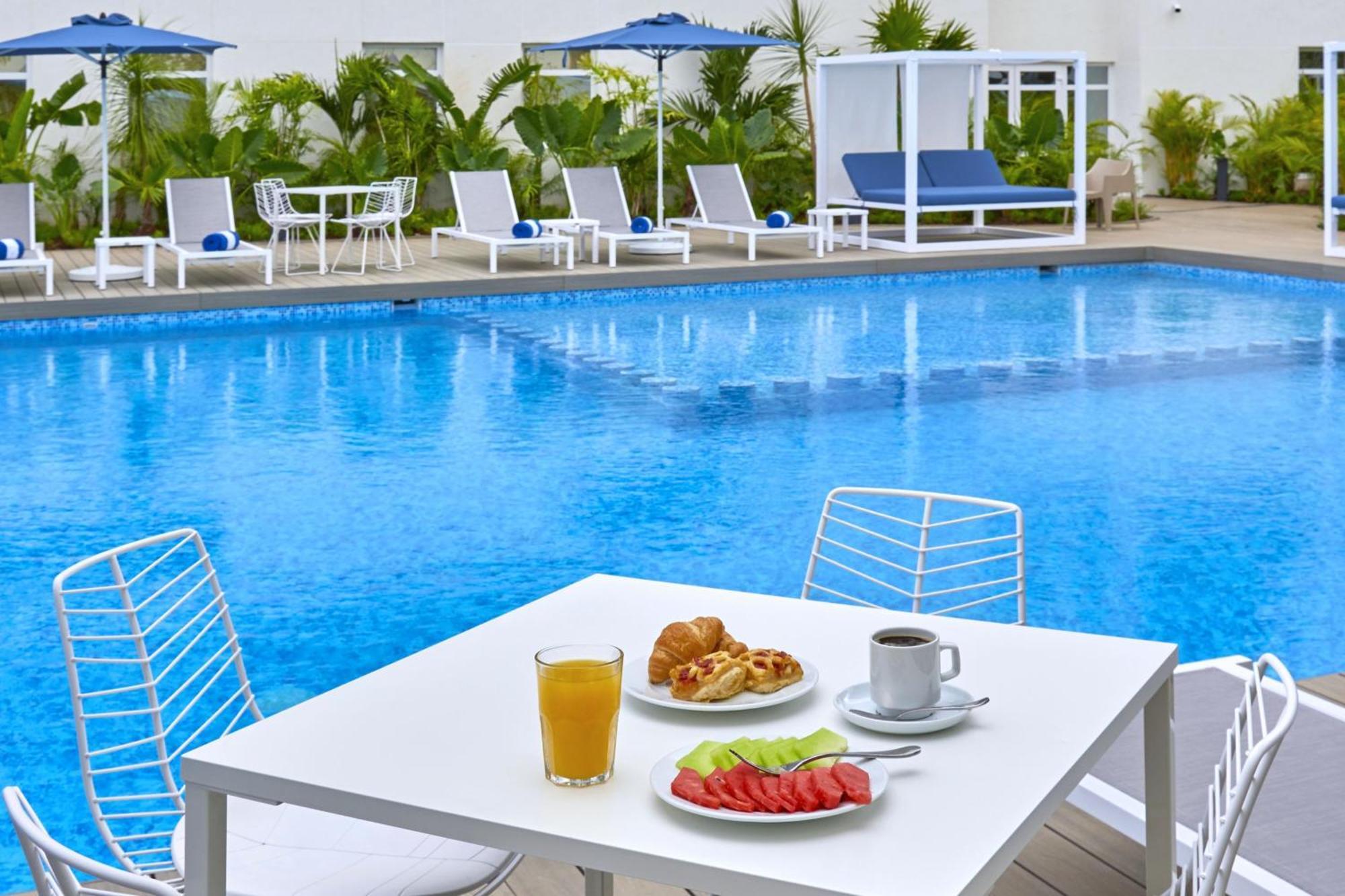 ซิตี้ เอ็กซ์เพรส พลัส กังกุน ไอโรปวยร์โต ริเวียรา Hotel แคนคูน ภายนอก รูปภาพ
